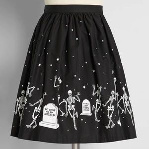 NWT ModCloth Skeletons & Tombstones Skater Girl Skirt